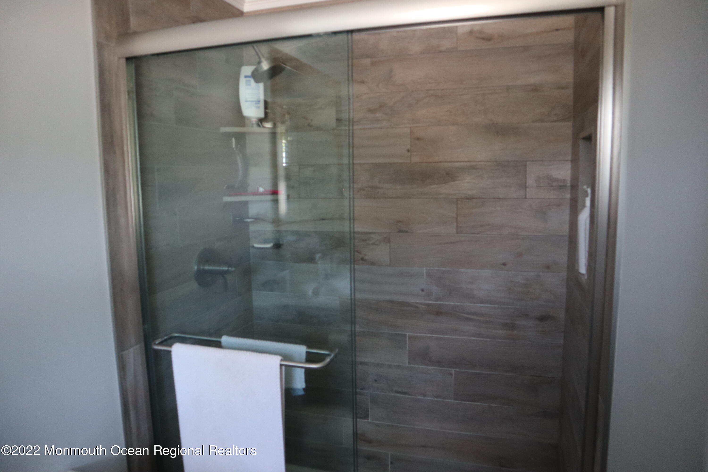 8 Metedeconk Road Howell, NJ 07731 - Photo 25 of 34 42