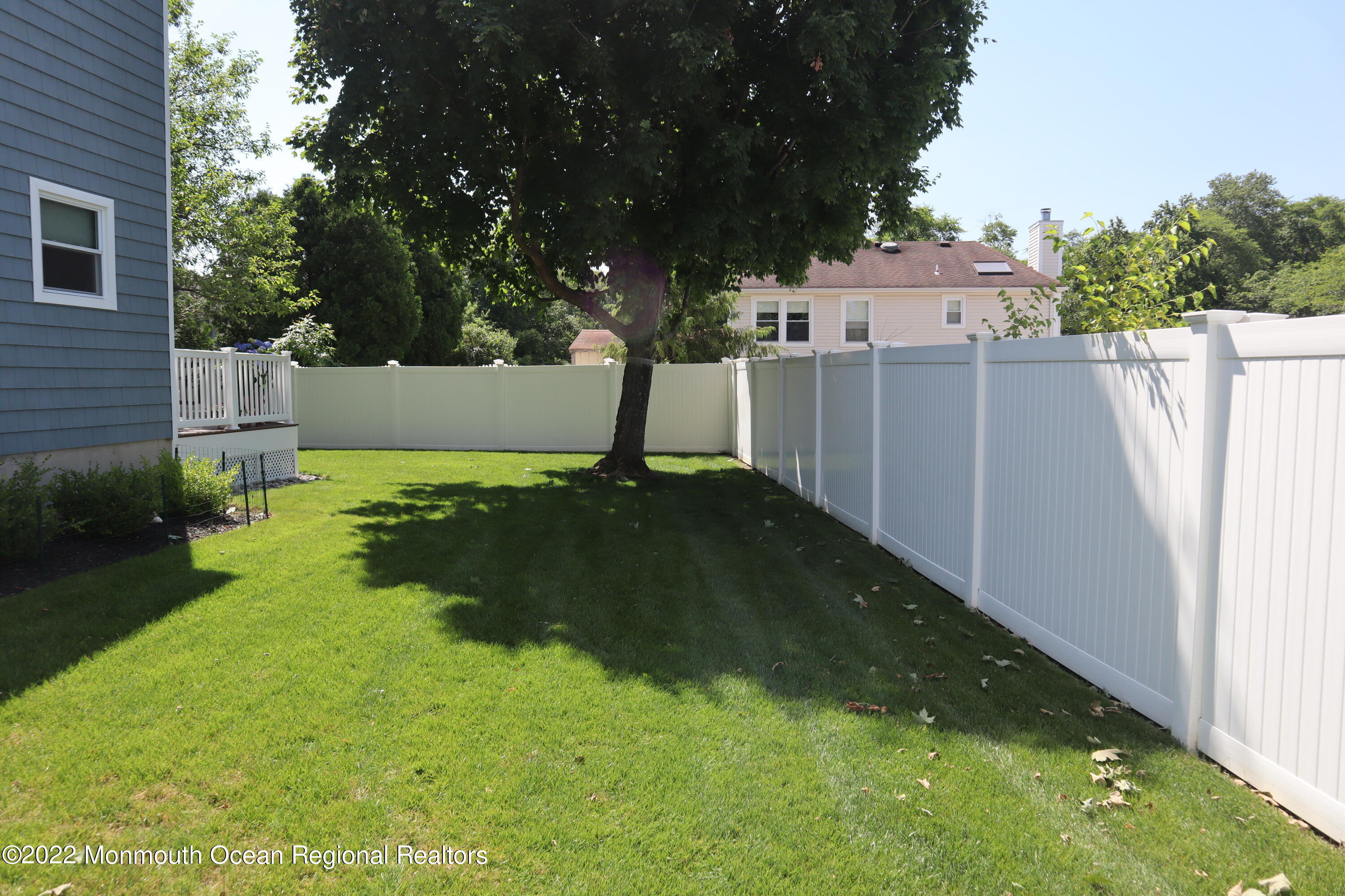 8 Metedeconk Road Howell, NJ 07731 - Photo 33 of 34 53