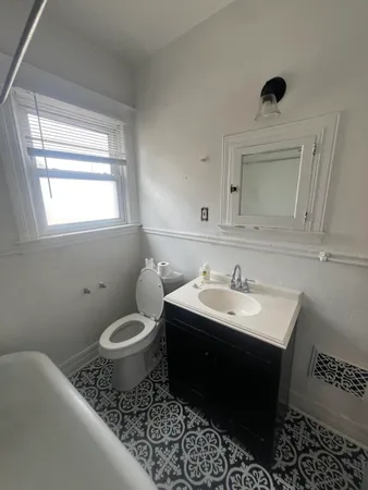$1,200 | 2921 Helen Street, Unit UPPR, Detroit, MI 48207