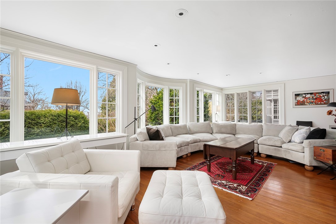 7 Cushing Street Providence, RI 02906 - Photo 19 of 50