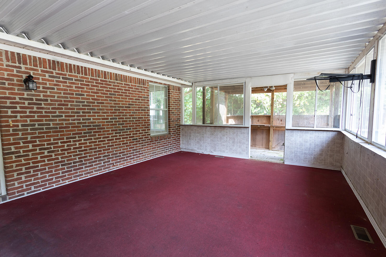 687 Green Pond Road Soddy Daisy, TN 37379 - Photo 10 of 10 Screened porch