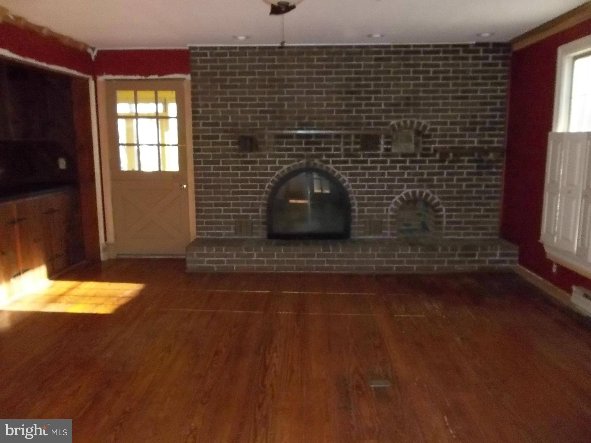 399 Blair Shore Road Elkton, MD 21921 - Photo 13 of 23 Family Room