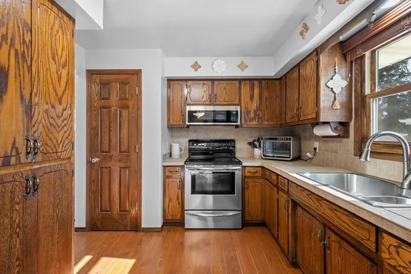 $299,900 | 125 Mckinley Street, Kaukauna, WI 54130