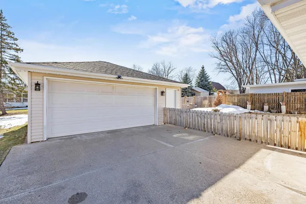 $299,900 | 125 Mckinley Street, Kaukauna, WI 54130