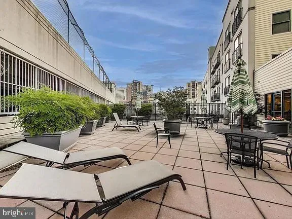 $320,000 | 38 Maryland Avenue, Unit 405, Rockville, MD 20850