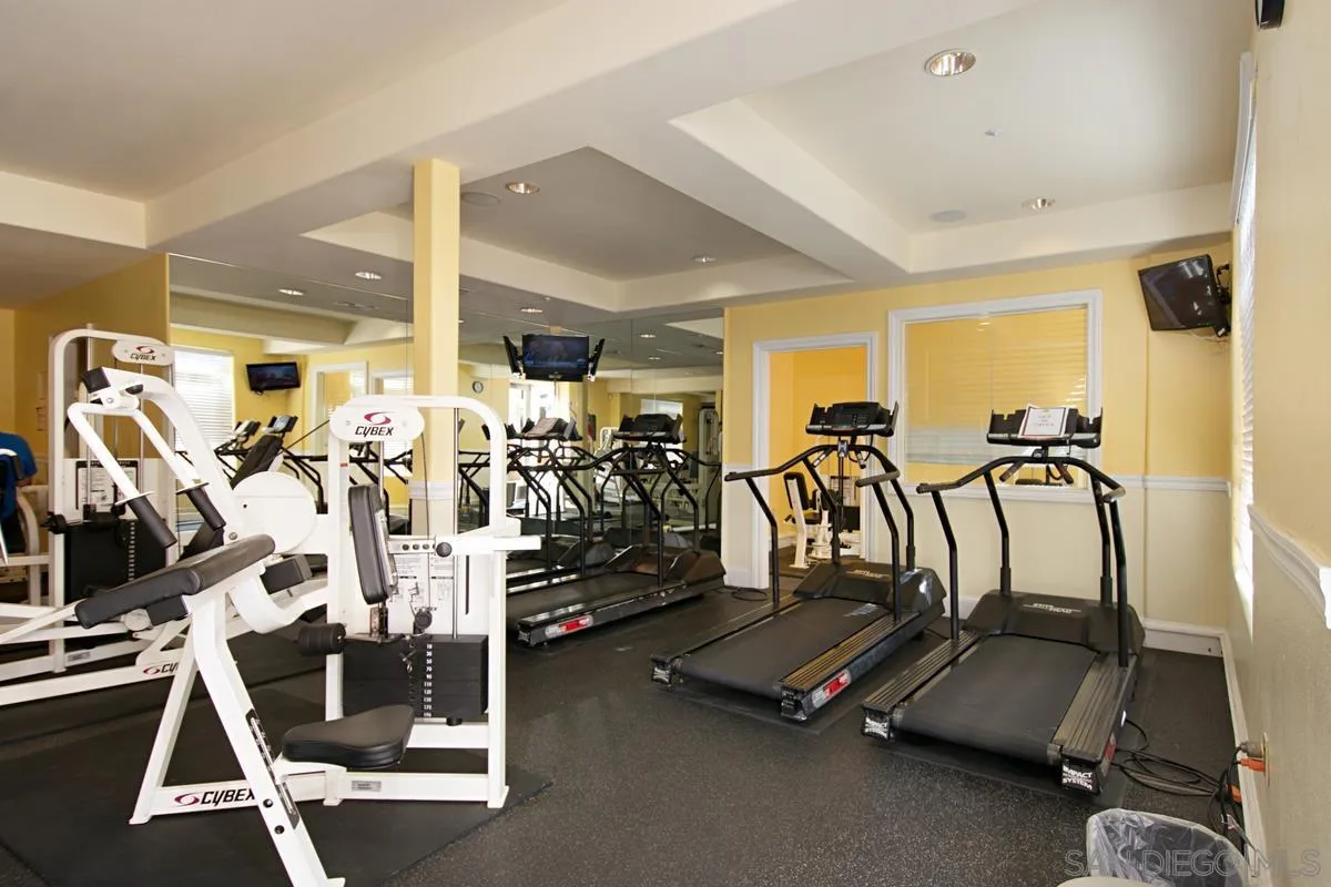 9263 Regents Road, Unit B108 La Jolla, CA 92037 - Photo 44 of 48