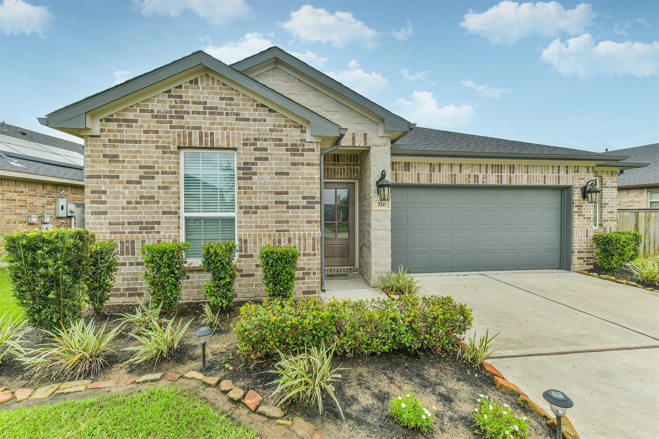 370 Weimer Lagoon Road La Porte, TX 77571 - Photo 2 of 32