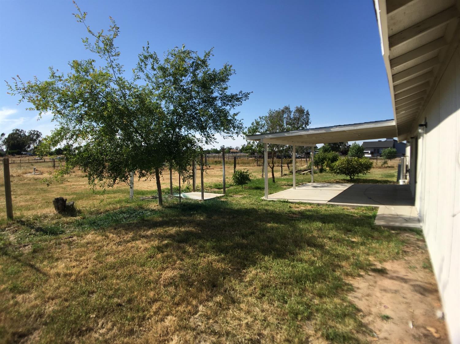 19854 Claremont Road Madera, CA 93638 - Photo 10 of 50 Gallery Image 10