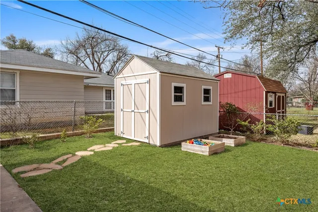 $299,900 | 1902 North 7th Street, Temple, TX 76501