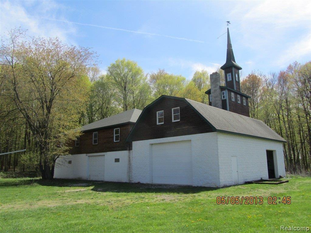 4450 Dutcher Road Howell, MI 48843 - Photo 19 of 25 Barns .JPG
