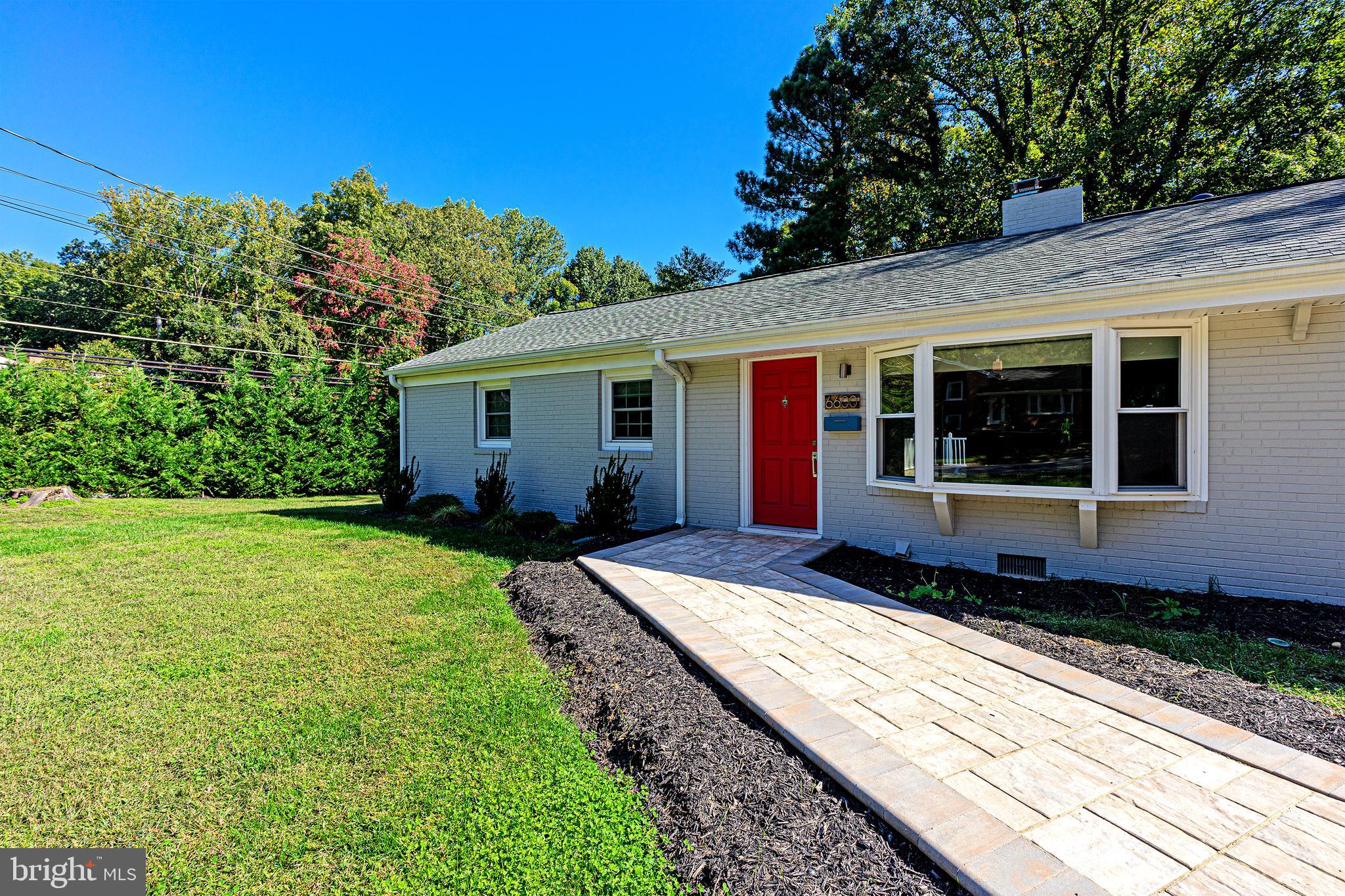 6600 Harwood Place Springfield, VA 22152 - Photo 2 of 47