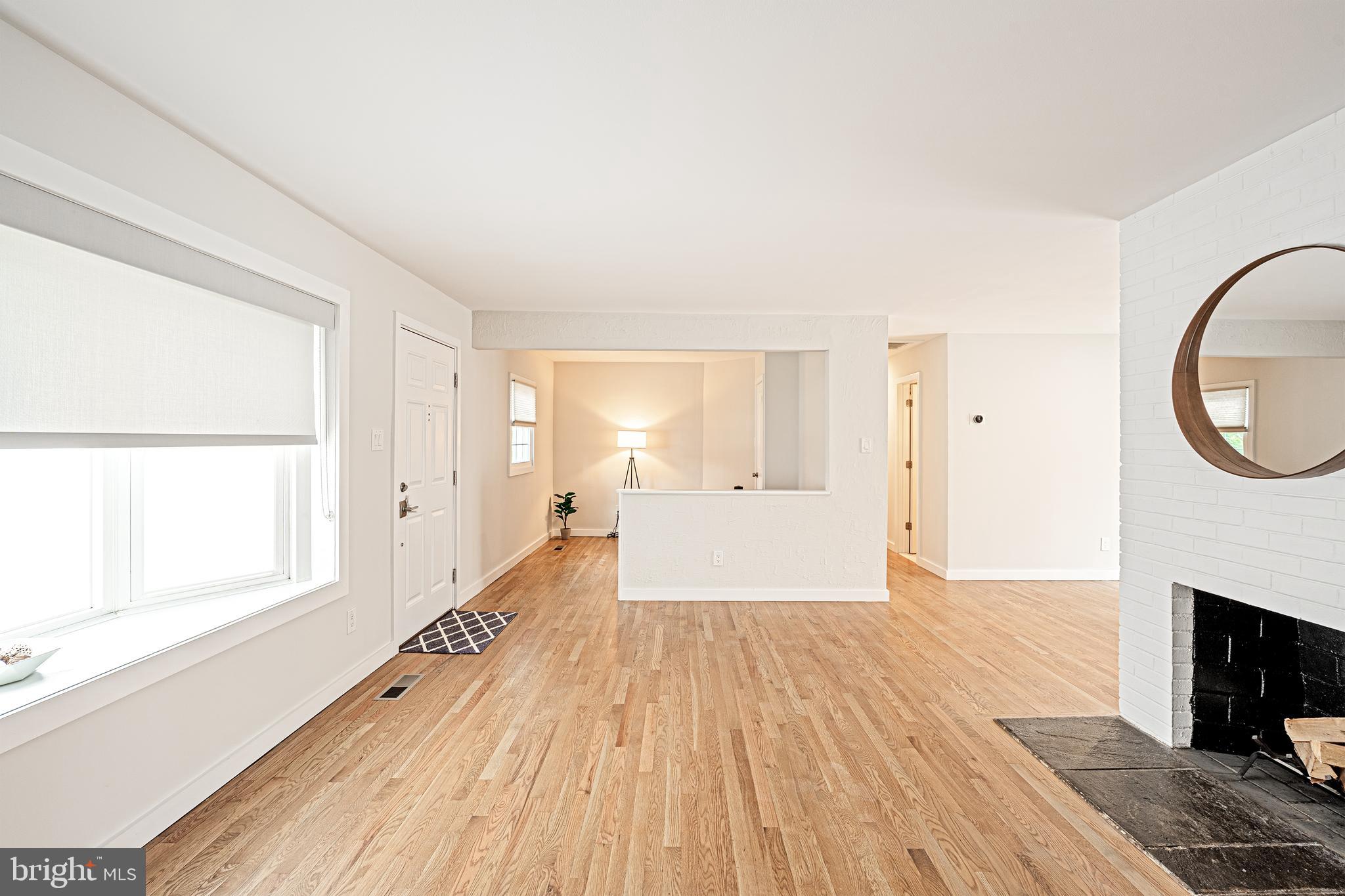 6600 Harwood Place Springfield, VA 22152 - Photo 5 of 47