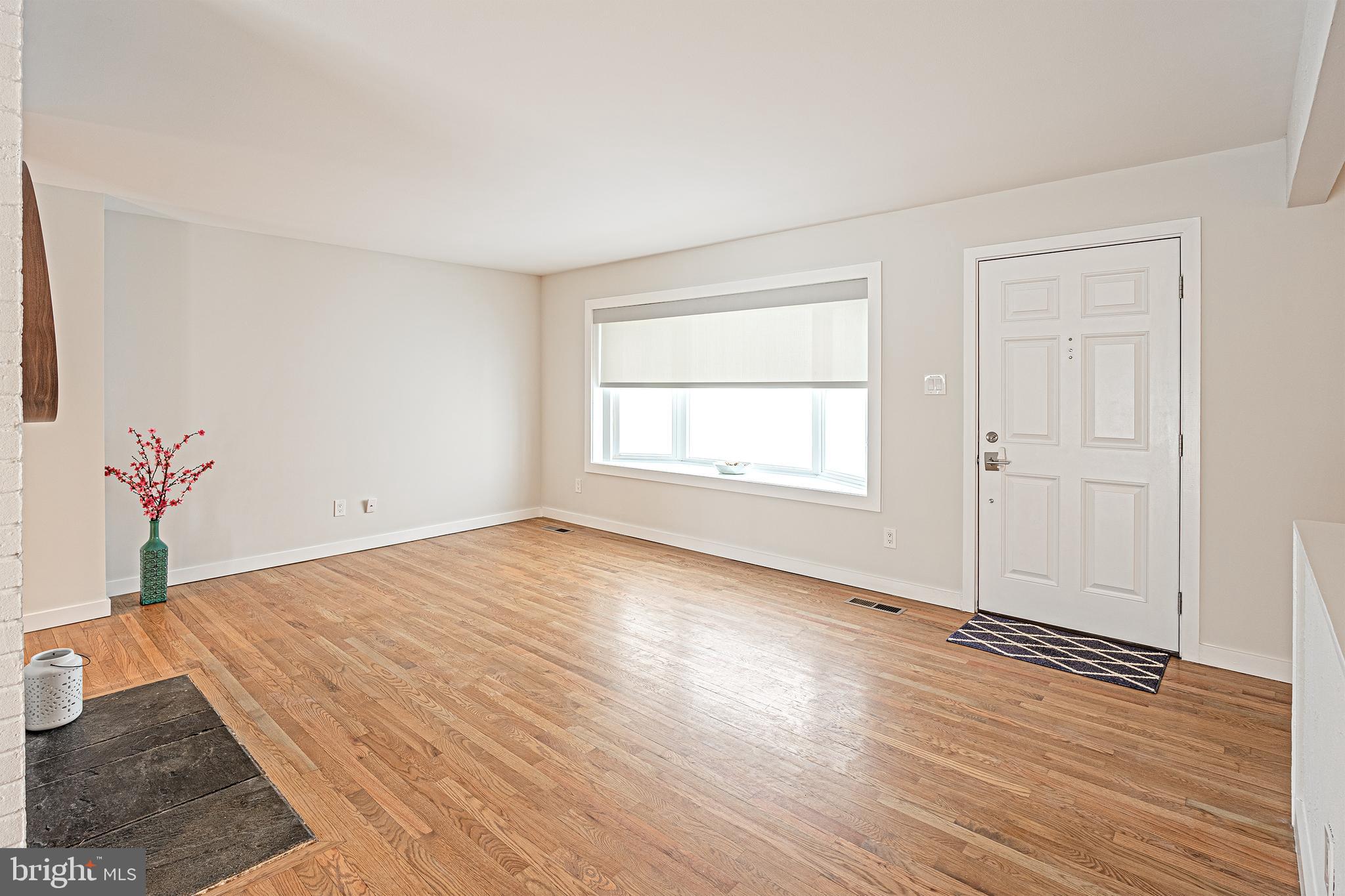 6600 Harwood Place Springfield, VA 22152 - Photo 7 of 47