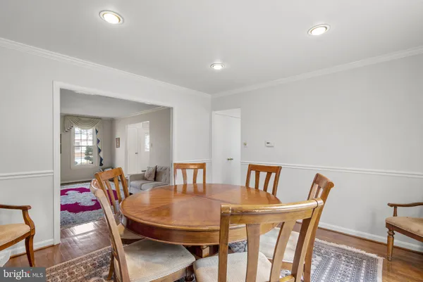 $1,175,000 | 1910 Sunrise Drive, Potomac, MD 20854