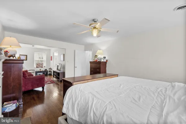 $1,175,000 | 1910 Sunrise Drive, Potomac, MD 20854