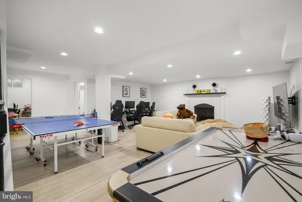 $1,175,000 | 1910 Sunrise Drive, Potomac, MD 20854