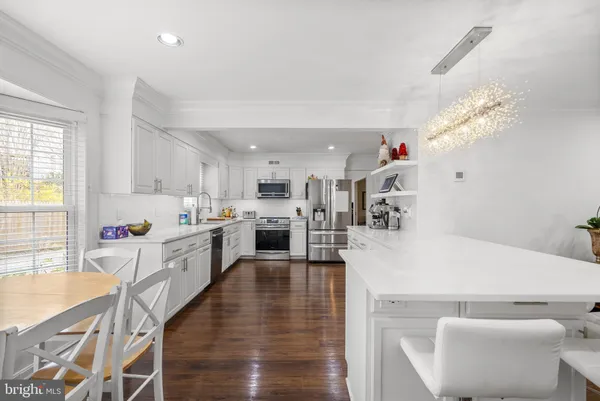 $1,175,000 | 1910 Sunrise Drive, Potomac, MD 20854