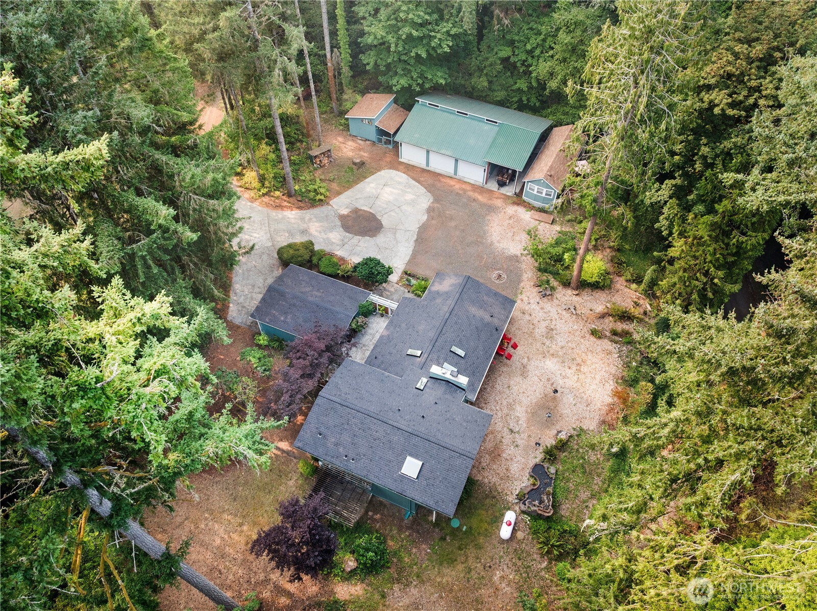 4138 Cooper Point Road Northwest Olympia, WA 98502 - Photo 39 of 40 Gallery Image 39