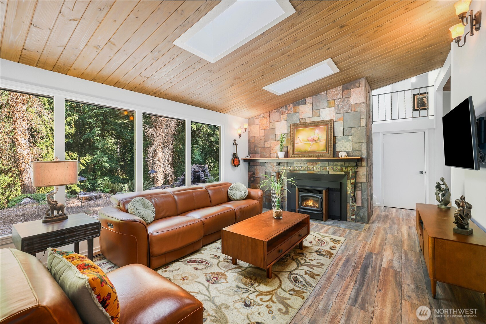 4138 Cooper Point Road Northwest Olympia, WA 98502 - Photo 6 of 40 Gallery Image 6