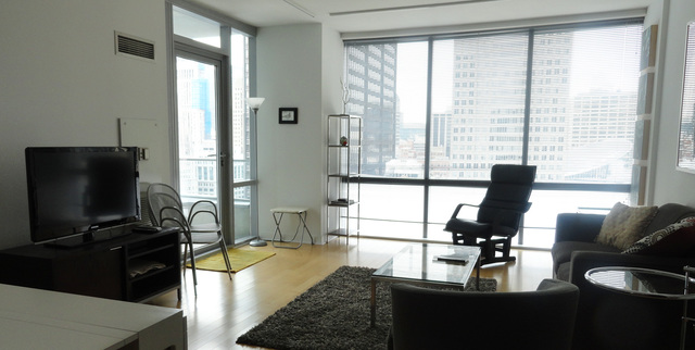 8 East Randolph Street, Unit 2506 Chicago, IL 60601 - Photo 2 of 13