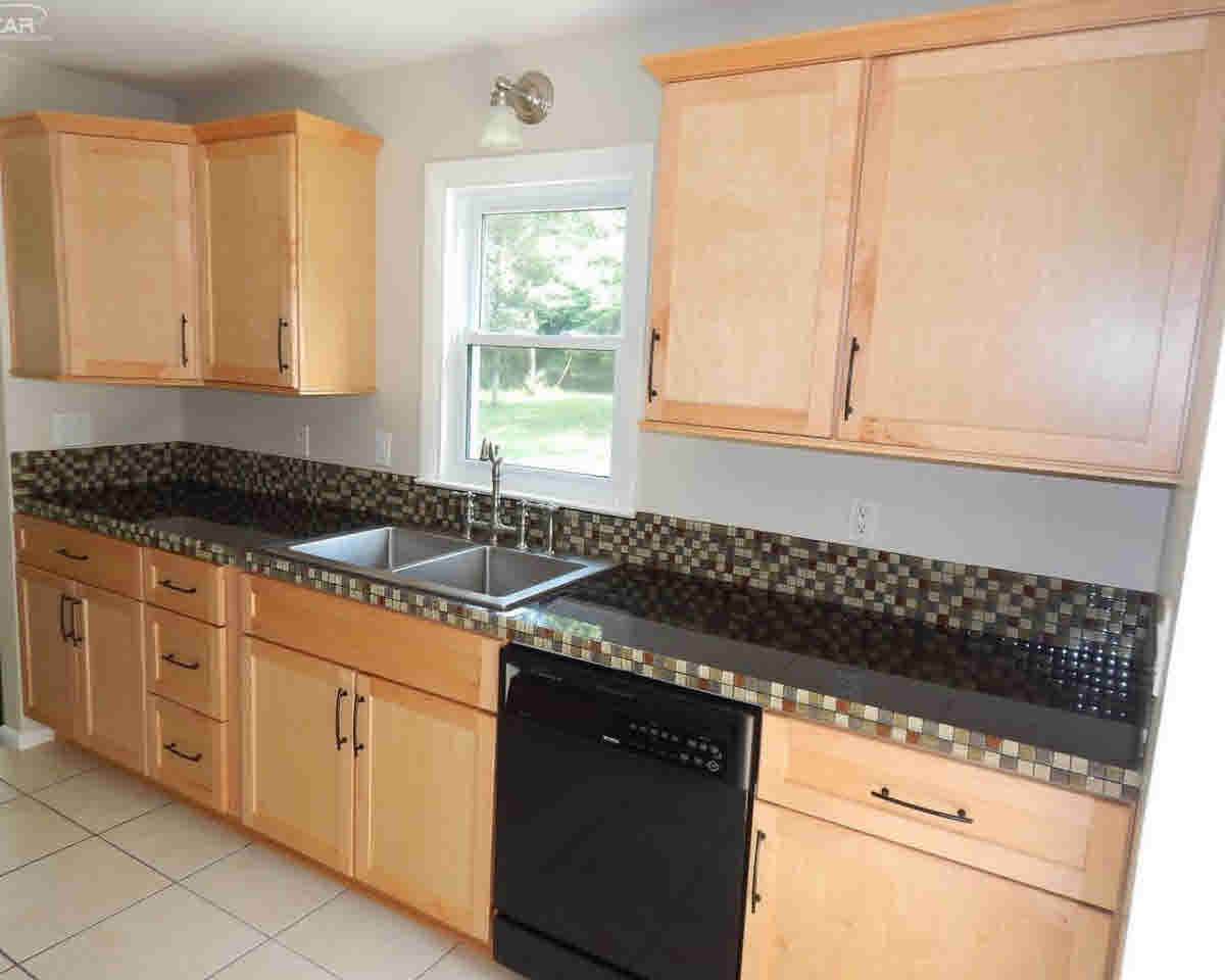 7196 North McKinley Road Flushing, MI 48433 - Photo 19 of 51 21320202-18.JPG