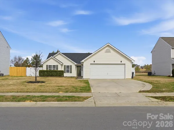 $289,900 | 221 Glencroft Drive, Wingate, NC 28174