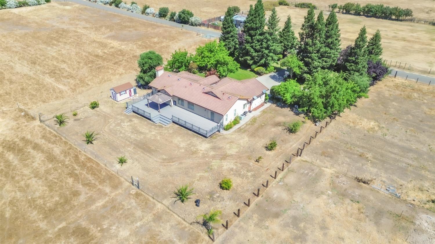 8654 Bradshaw Road Elk Grove, CA 95624 - Photo 37 of 39