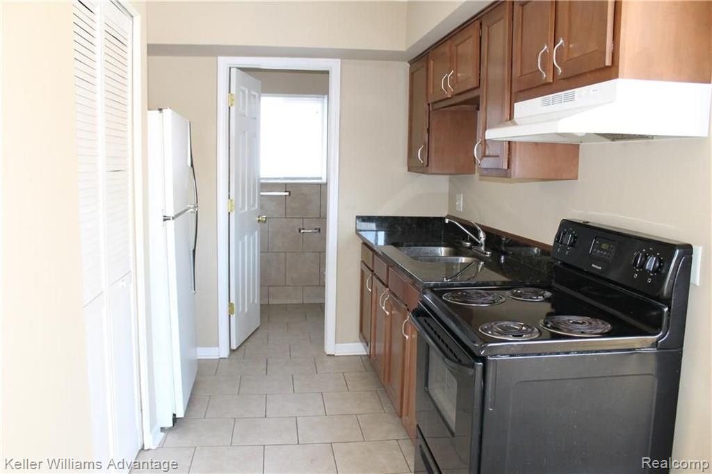 1551 Inkster Road, Unit 13 Inkster, MI 48141 - Photo 4 of 9