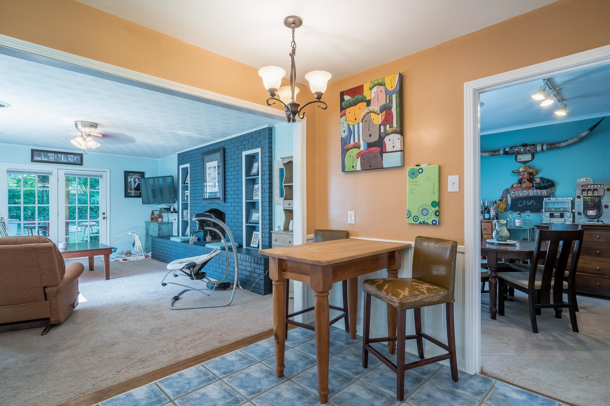 4937 Dee Road Memphis, TN 38117 - Photo 24 of 24 a view of a livingroom and dining room