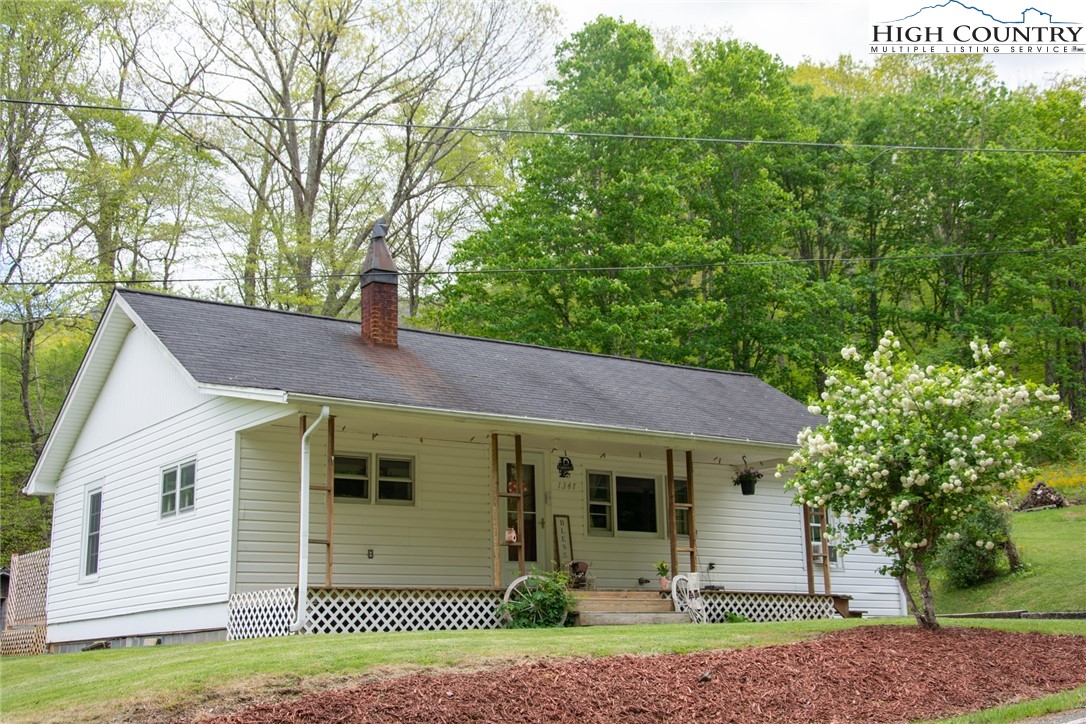1347 Ed Little Road Warrensville, NC 28693 - Photo 2 of 26 Gallery Image 2