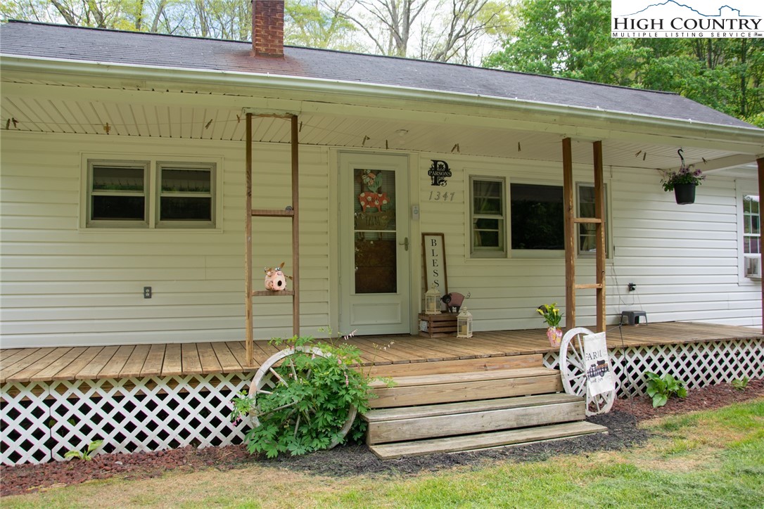 1347 Ed Little Road Warrensville, NC 28693 - Photo 6 of 26 Gallery Image 6