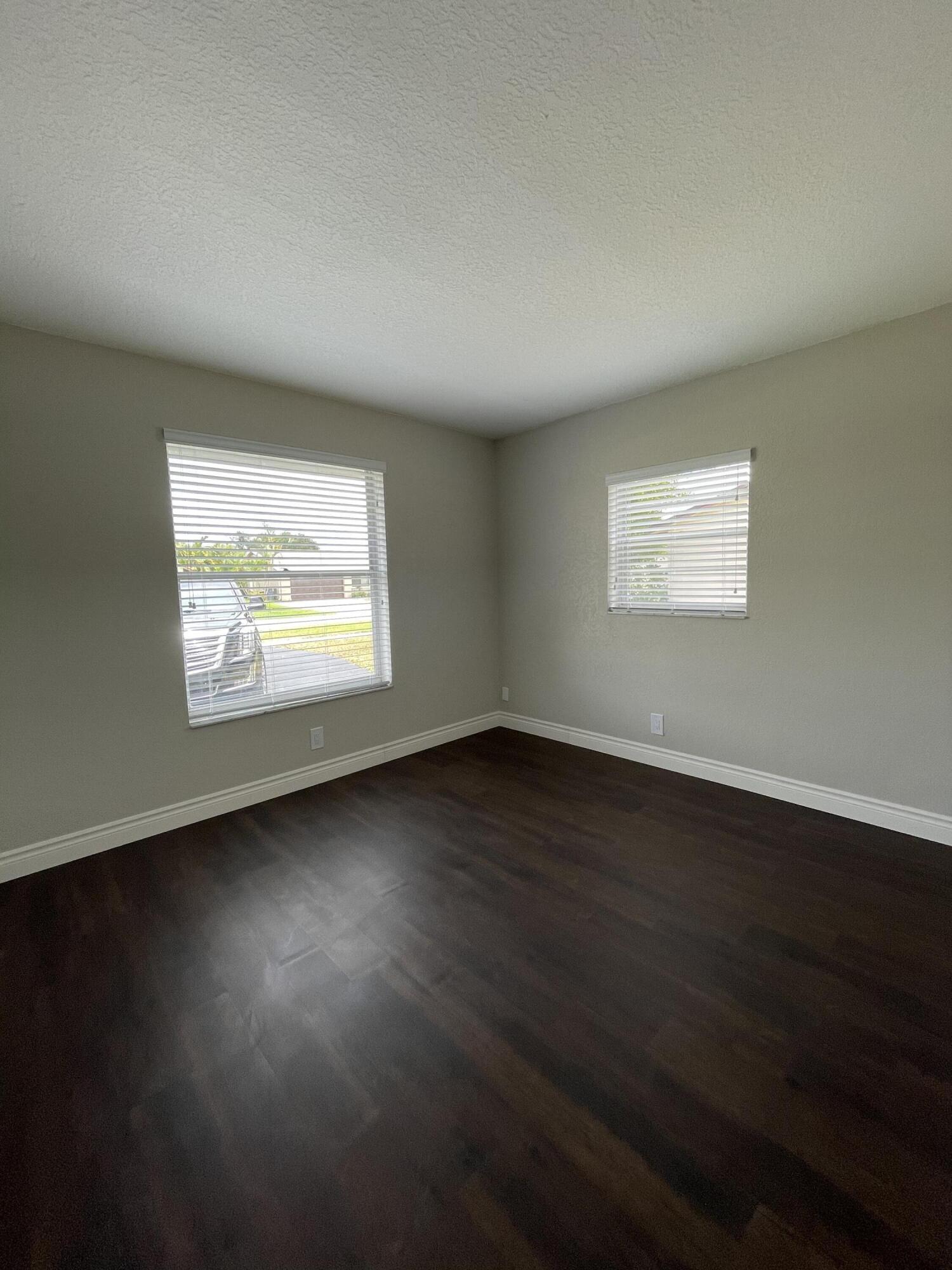 19305 Liberty Road Boca Raton, FL 33434 - Photo 15 of 29 A7B09898-123A-4E53-B3CE-B46A152D7029