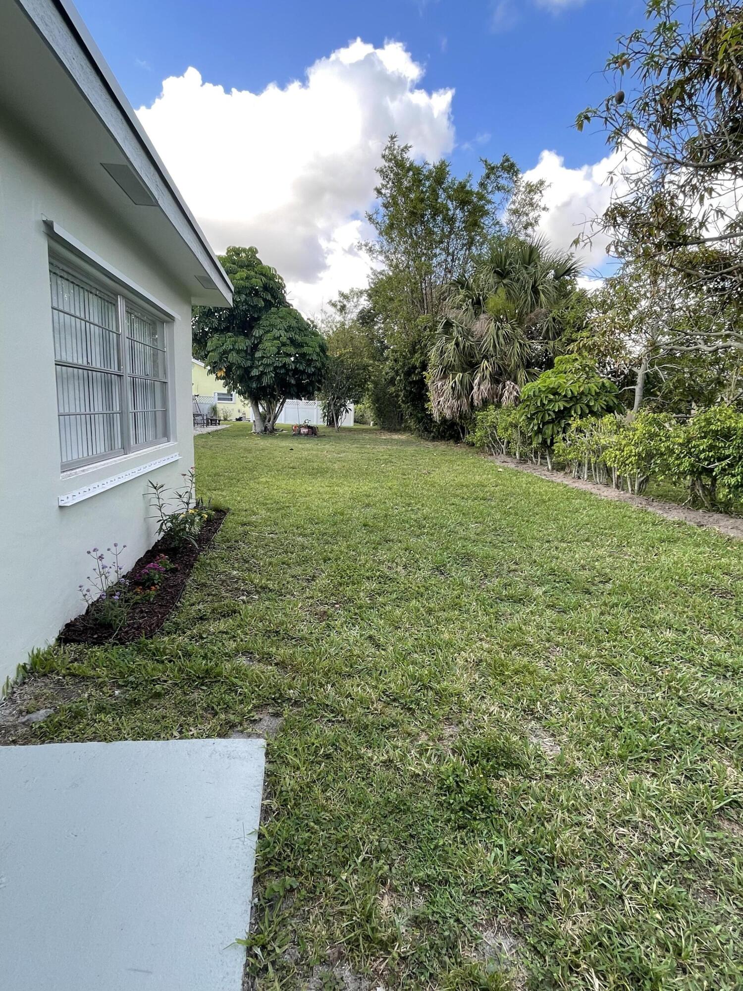 19305 Liberty Road Boca Raton, FL 33434 - Photo 25 of 29 D8B3F462-5275-47FD-92A7-8DAB0C44AA59