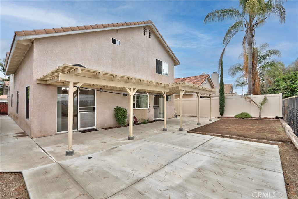 24055 Golden Pheasant Lane Murrieta, CA 92562 - Photo 33 of 38 a front view of a house