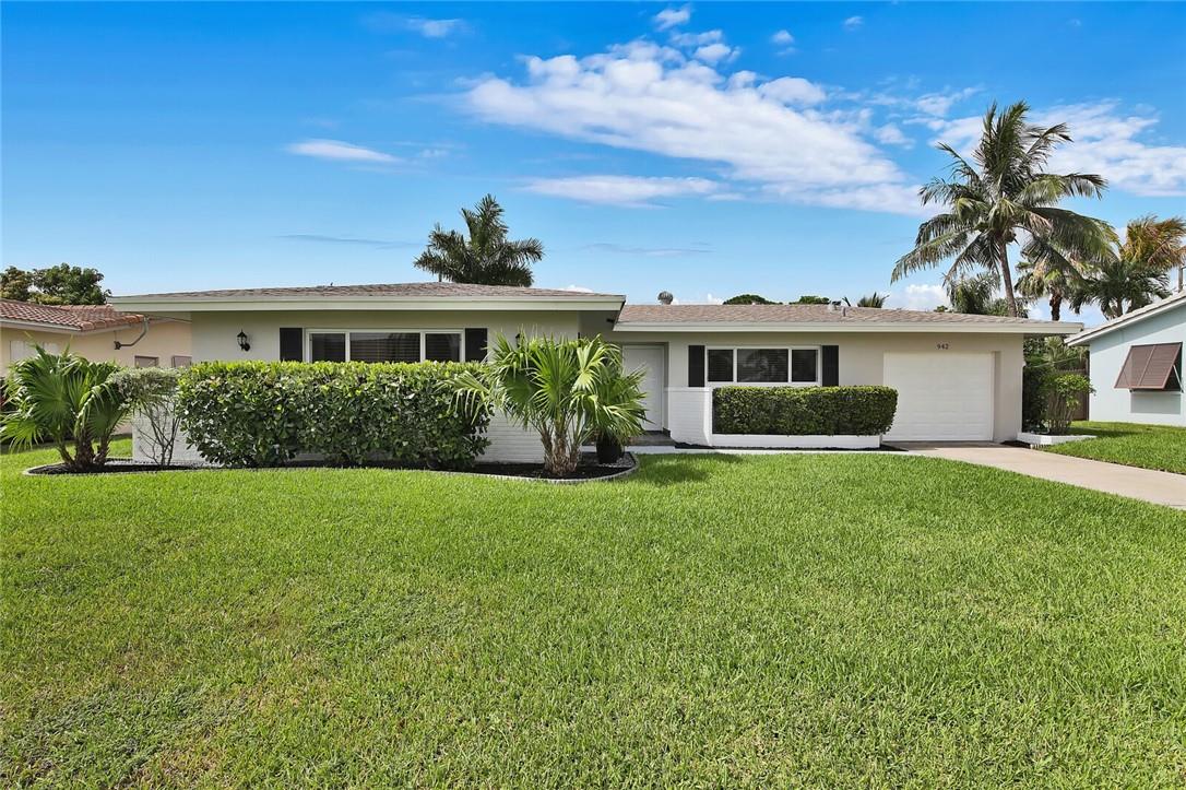 942 Southwest 4th Street Boca Raton, FL 33486 - Photo 1 of 24