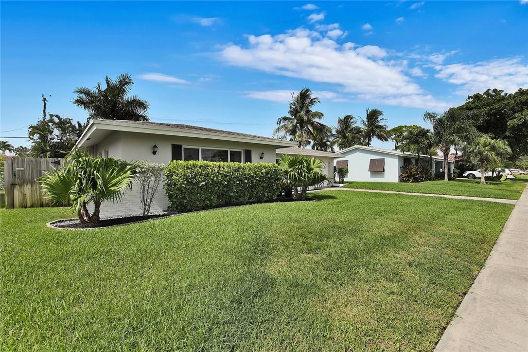 942 Southwest 4th Street Boca Raton, FL 33486 - Photo 3 of 24
