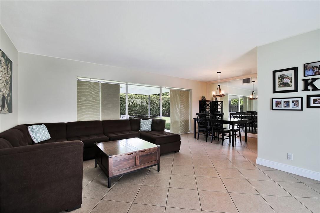 942 Southwest 4th Street Boca Raton, FL 33486 - Photo 7 of 24