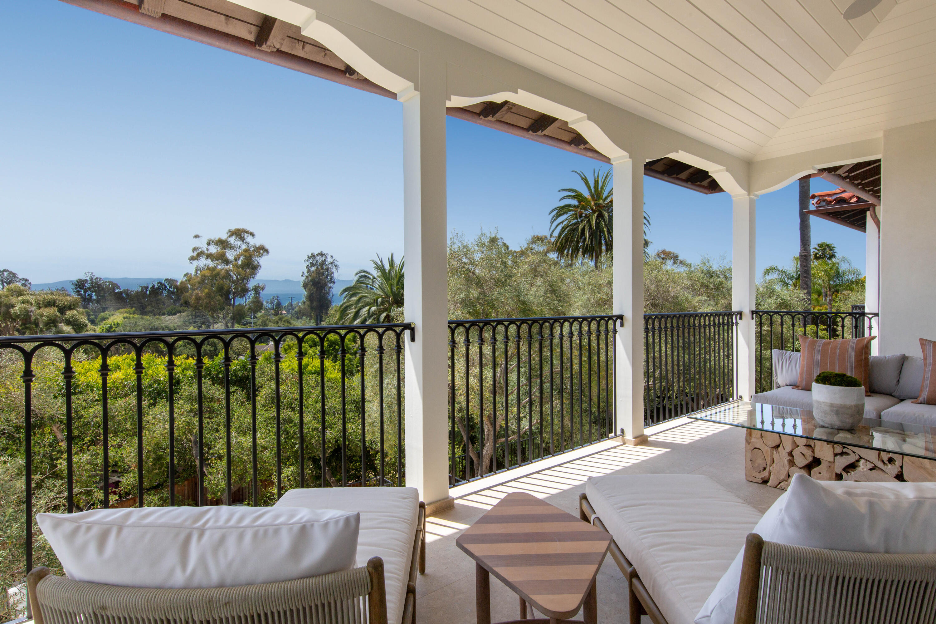 1119 Alston Road Montecito, CA 93108 - Photo 15 of 44 14