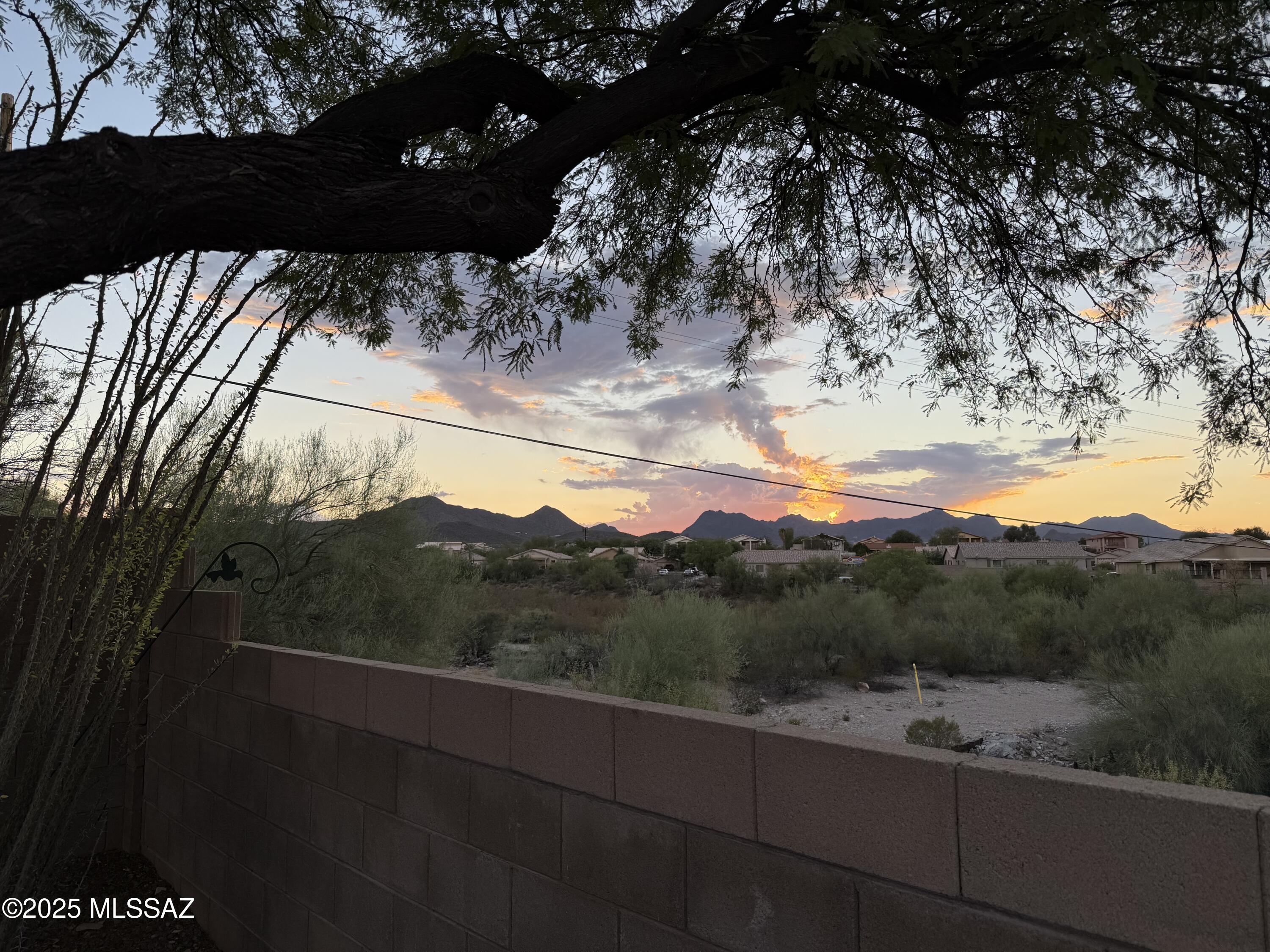1333 North Thunder Ridge Drive Tucson, AZ 85745 - Photo 18 of 19