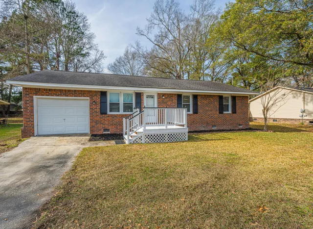 $269,000 | 185 Monitor Circle, Moncks Corner, SC 29461