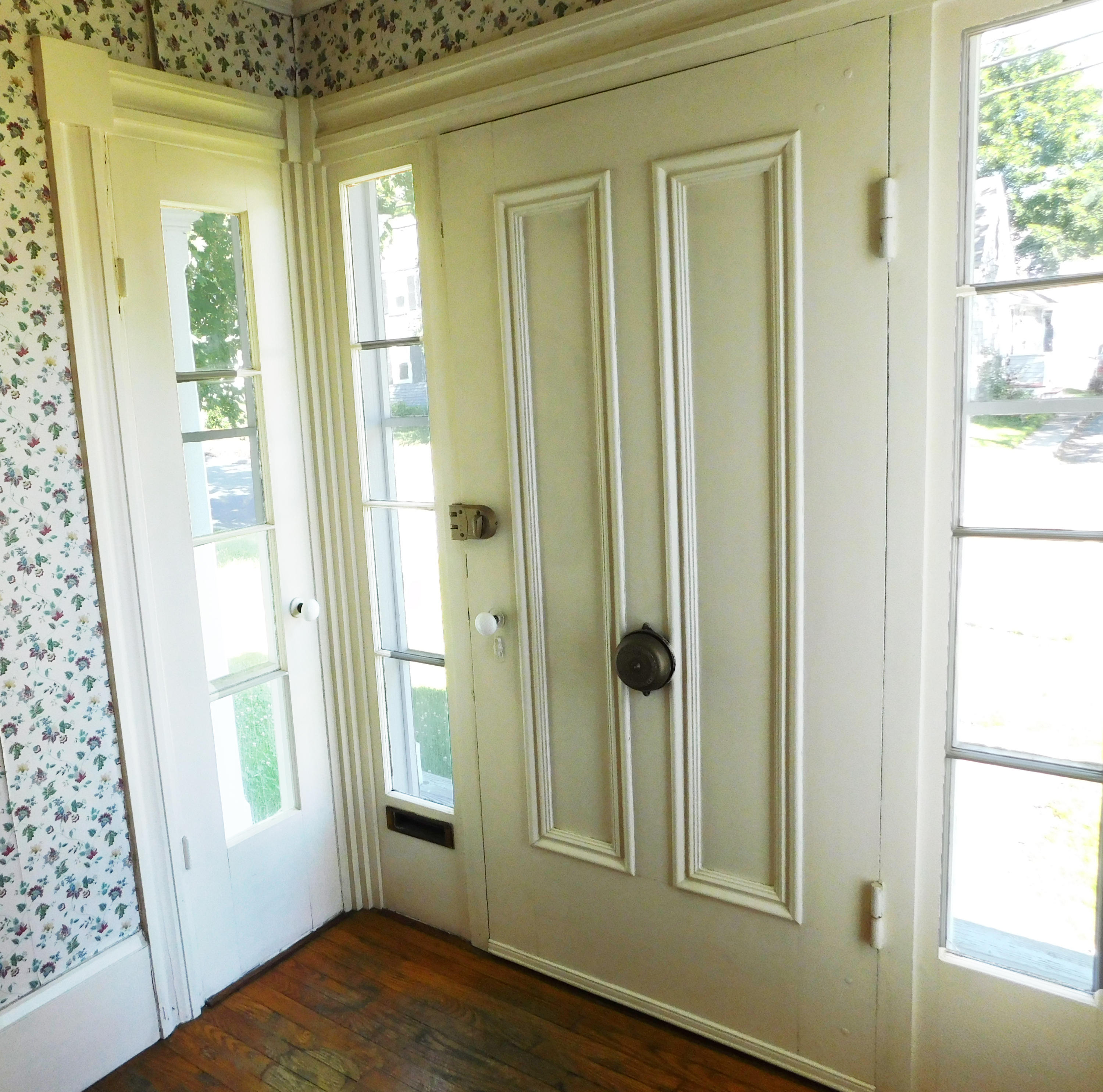 12 High Street Kennebunk, ME 04043 - Photo 11 of 17 DSCN0051