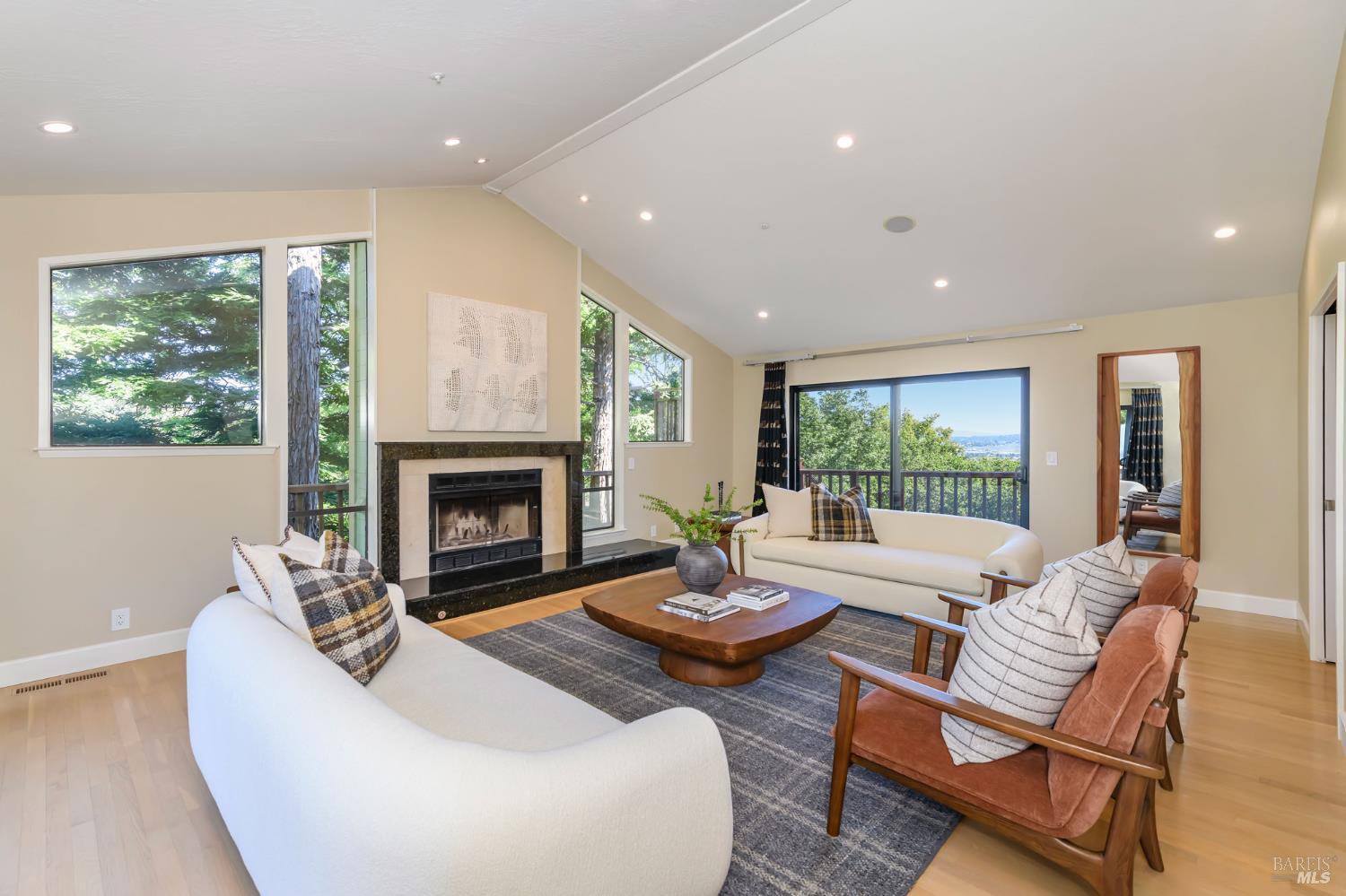 101 Garner Drive Novato, CA 94947 - Photo 18 of 57