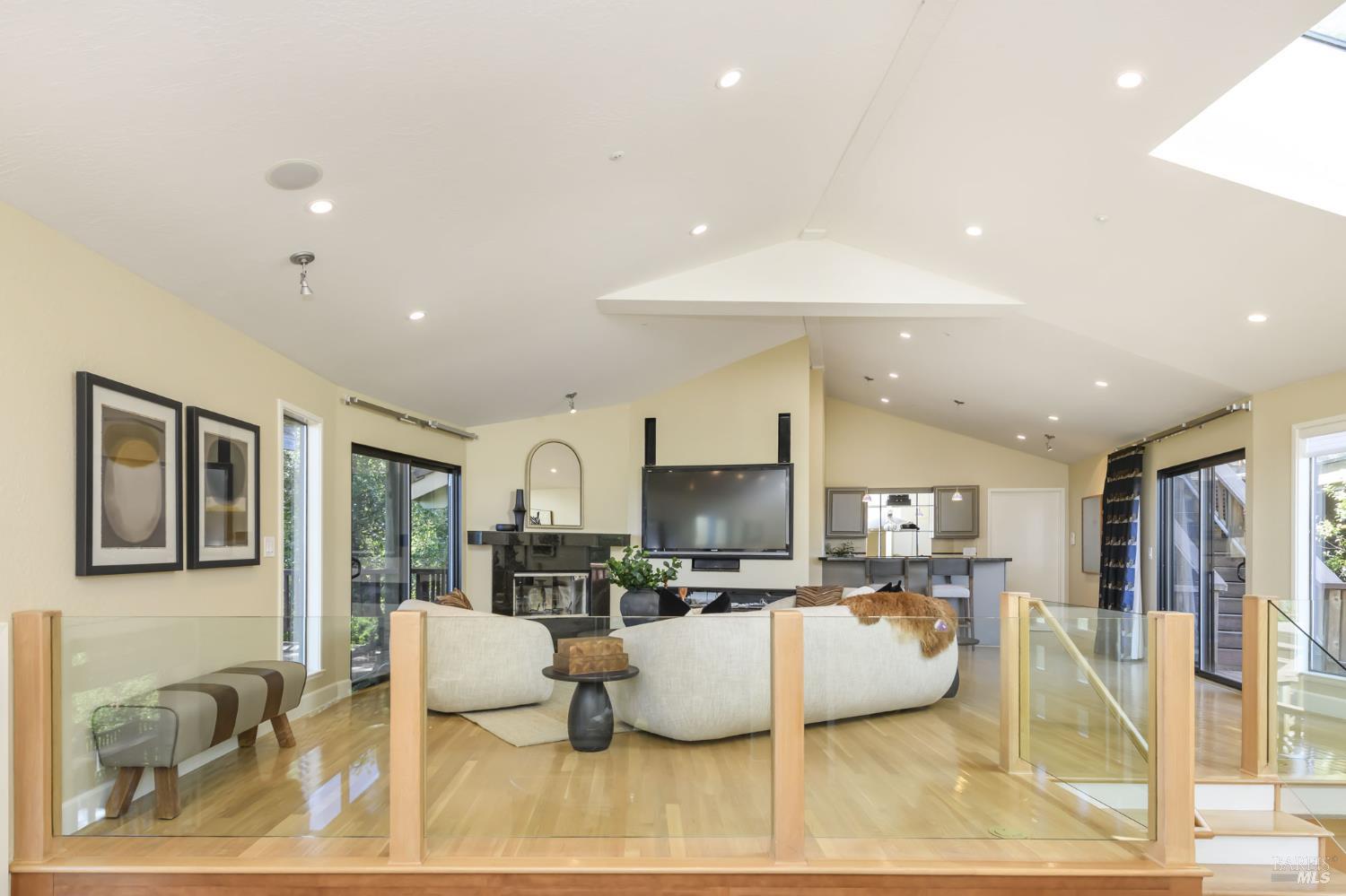 101 Garner Drive Novato, CA 94947 - Photo 19 of 57