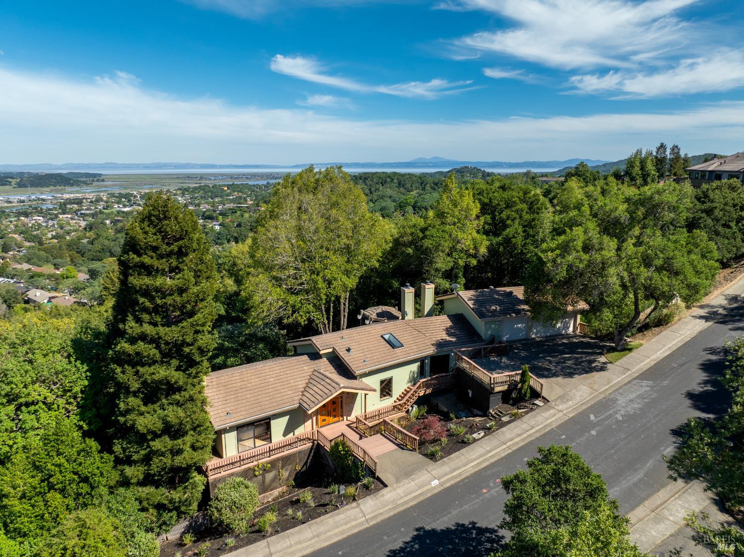 101 Garner Drive Novato, CA 94947 - Photo 2 of 57
