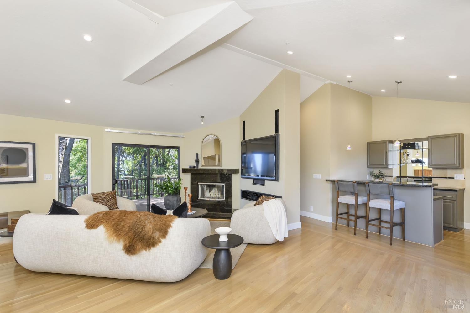 101 Garner Drive Novato, CA 94947 - Photo 21 of 57