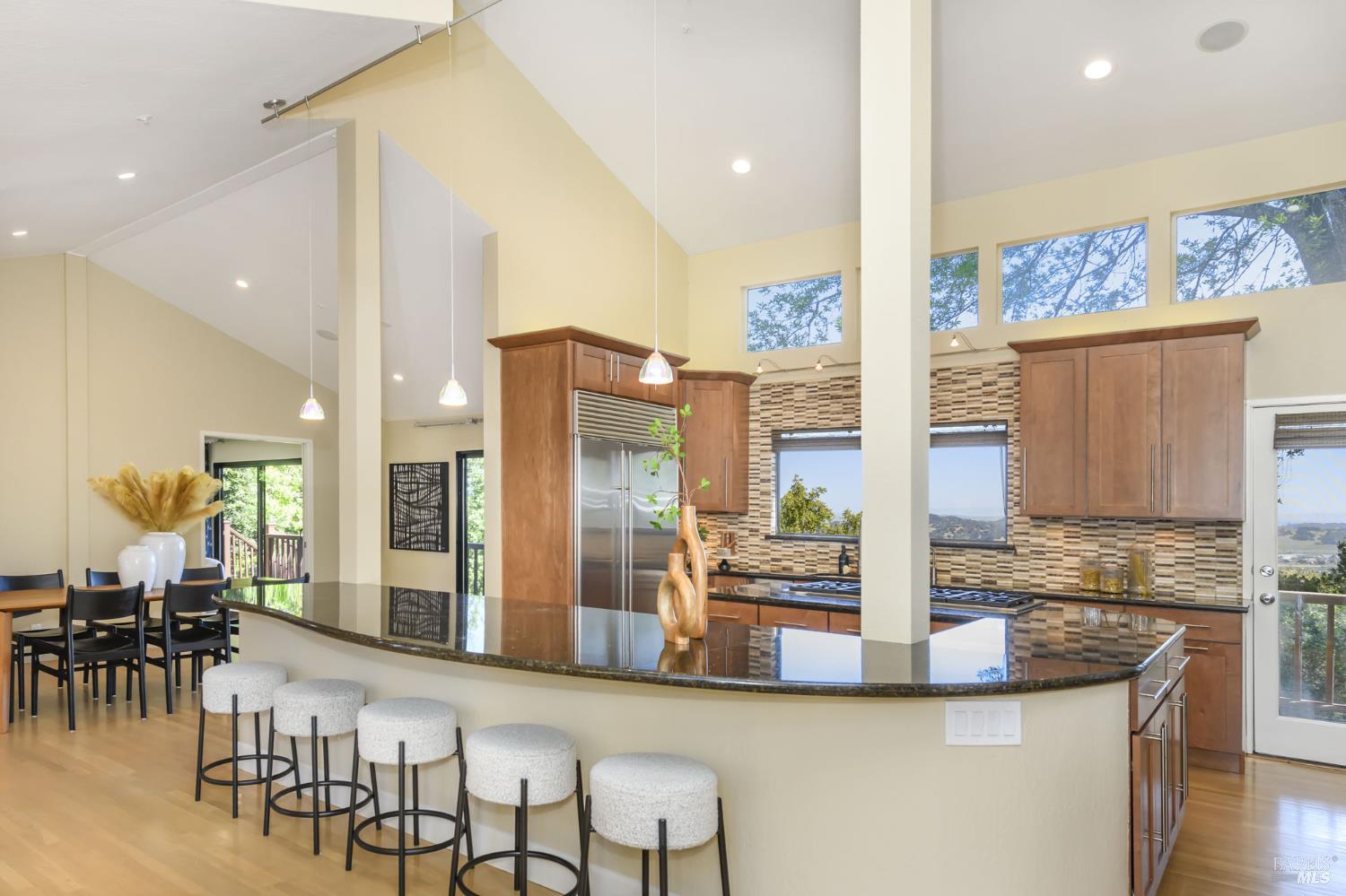 101 Garner Drive Novato, CA 94947 - Photo 7 of 57