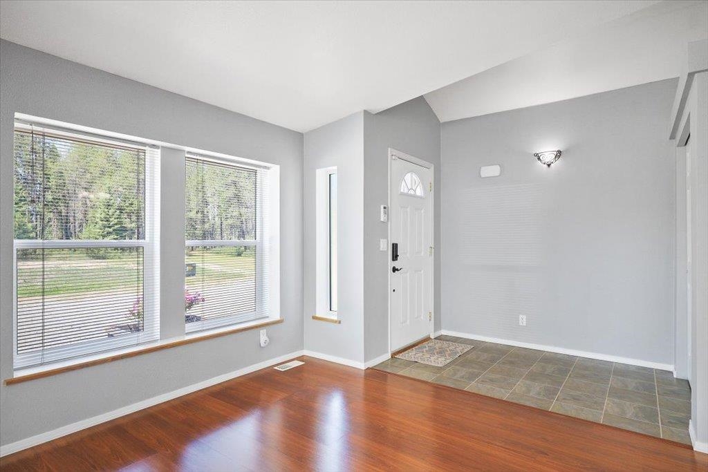 40522 North Hardesty Road Elk, WA 99009 - Photo 4 of 34