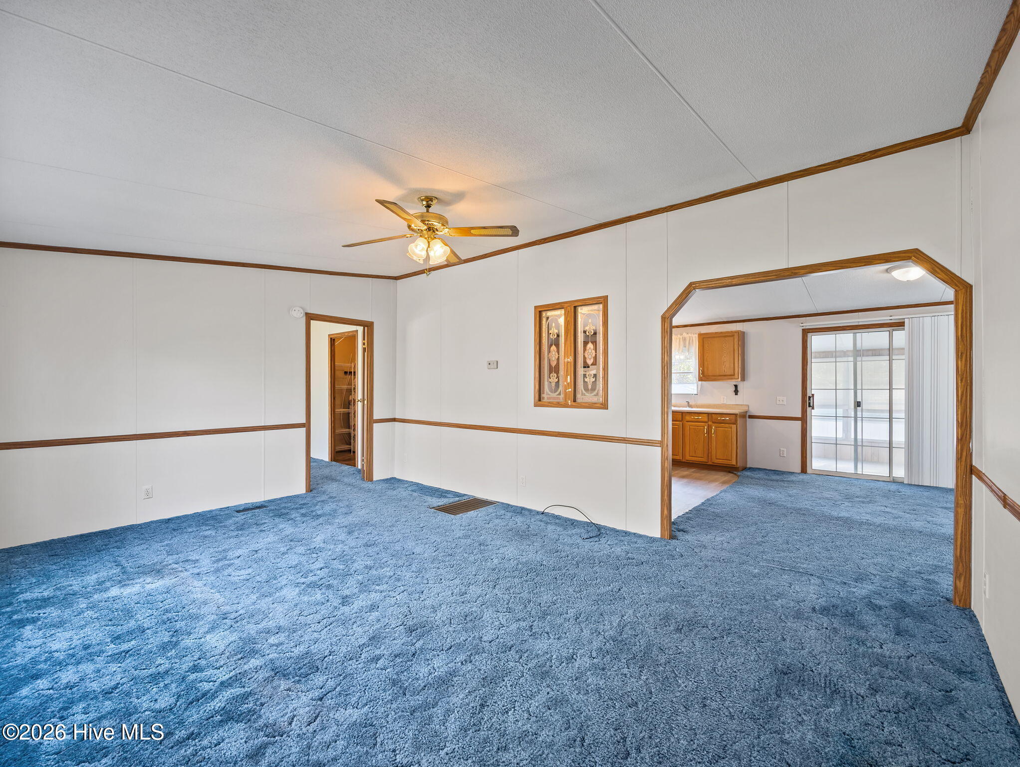 340 Belgrade-Swansboro Road Stella, NC 28582 - Photo 10 of 50 Living Room 01