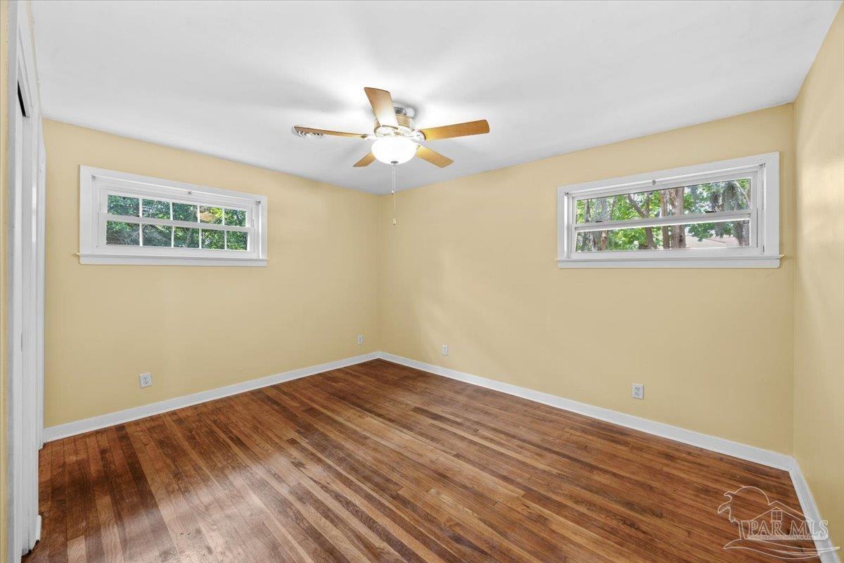 5198 Santa Rosa Street Milton, FL 32570 - Photo 15 of 35 Gallery Image 15