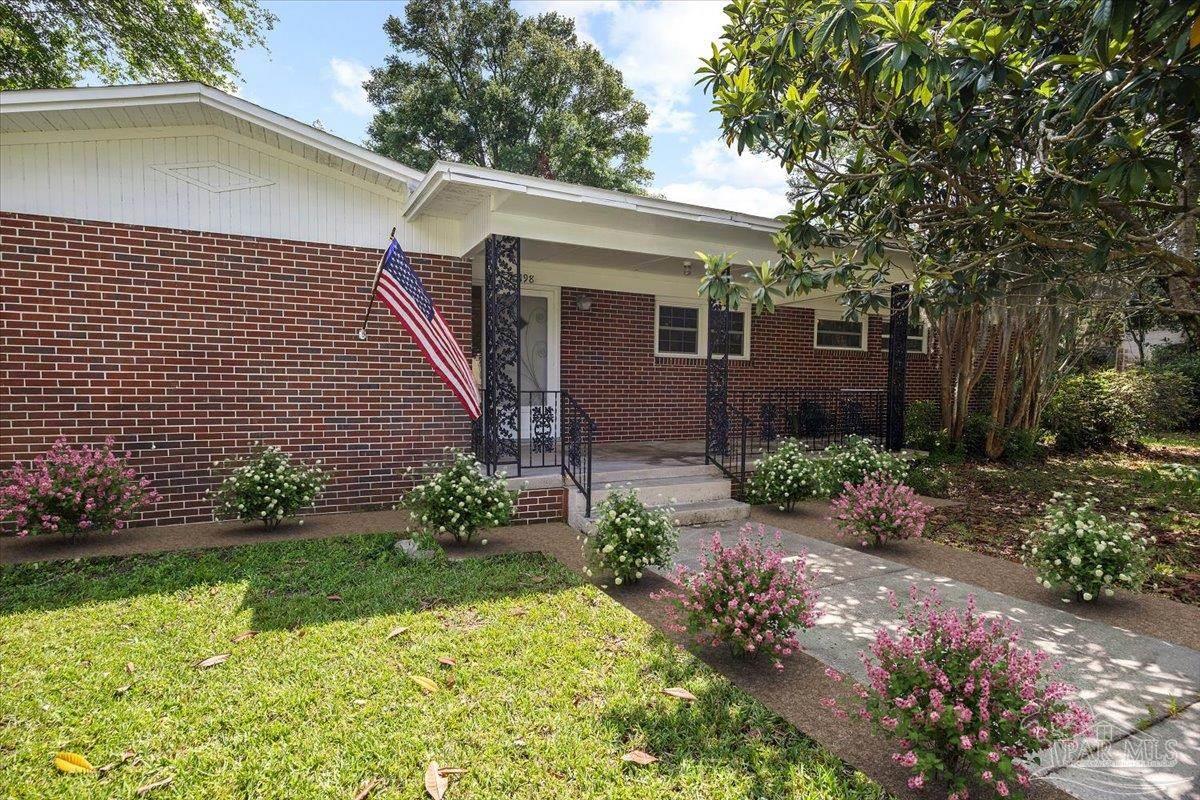 5198 Santa Rosa Street Milton, FL 32570 - Photo 3 of 35 Gallery Image 3